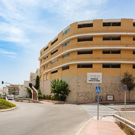 100% Seaview, 2 Minutes To The And Parking Apartment