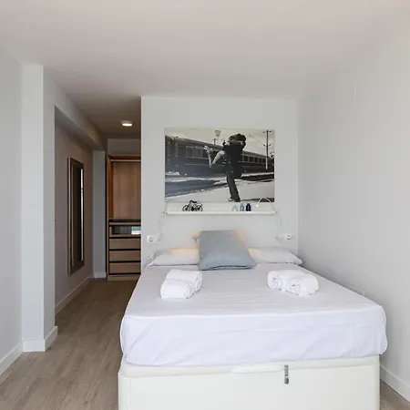 100% Seaview, 2 Minutes To The And Parking *